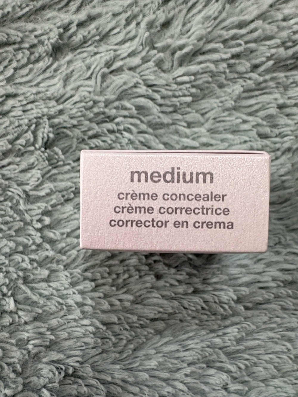 TIGI Makeup Bundle - Picture 8 of 13